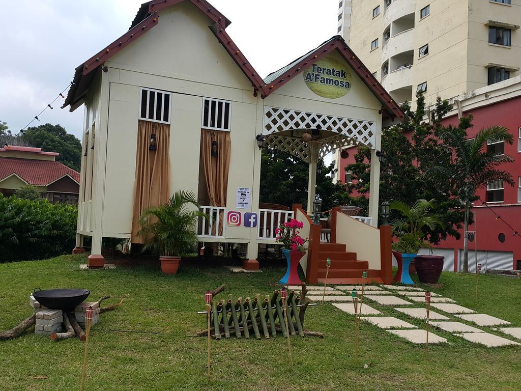 D Savoy Famosa Condo Malacca Eksteriør billede